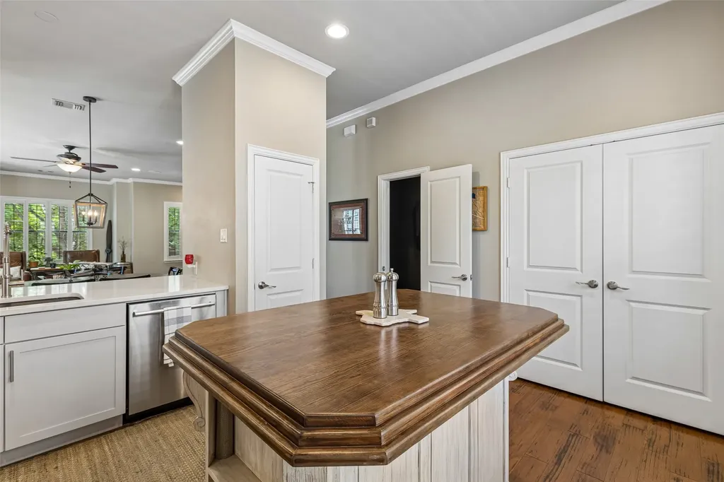 600 E Bluff Street Fort Worth TX 76102