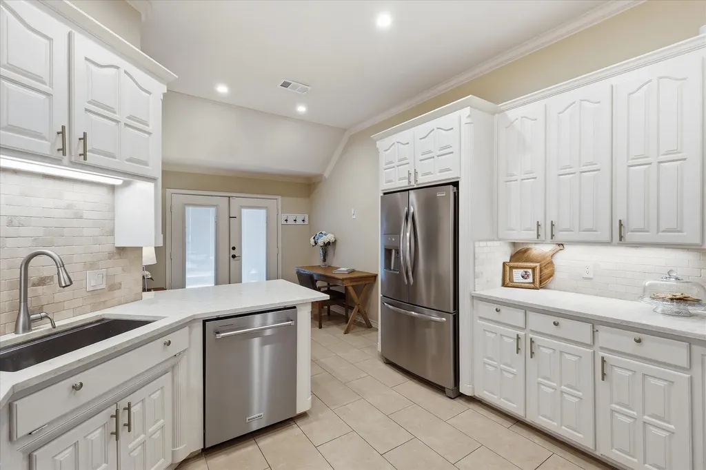 121 Honeysuckle Drive Justin TX 76247