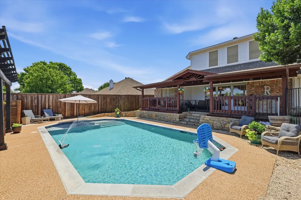 121 Honeysuckle Drive Justin TX 76247