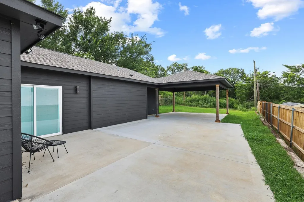 709 Martin Luther King Street Denison TX 75020