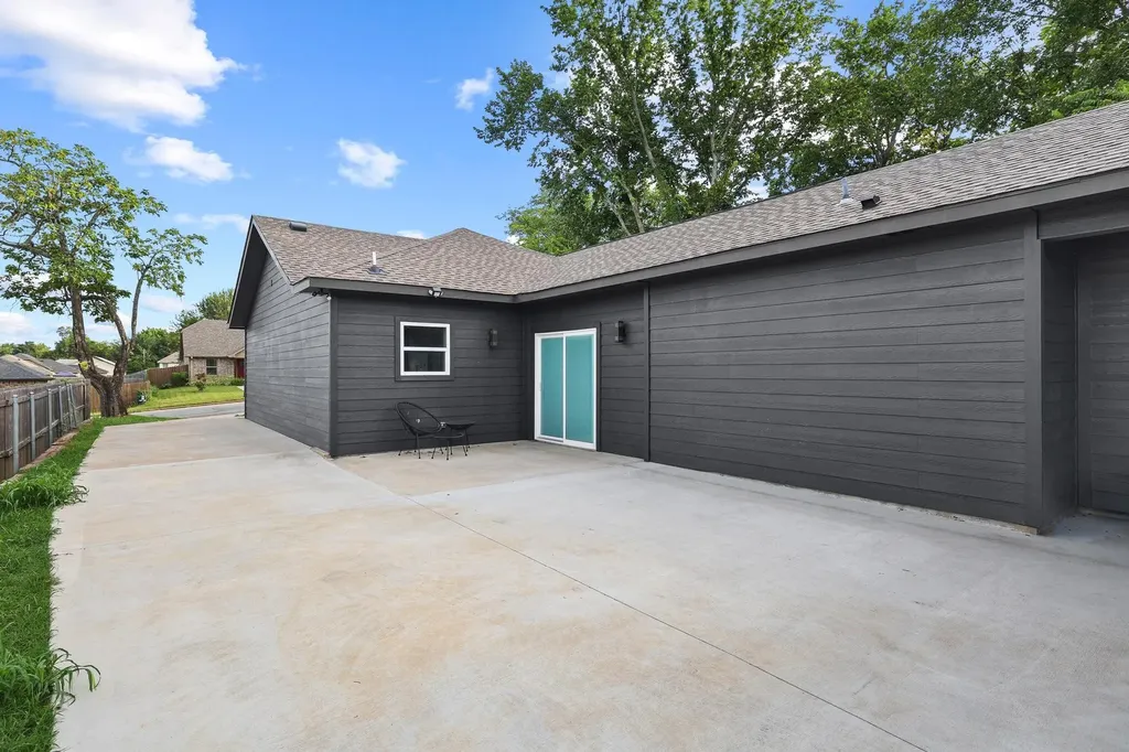 709 Martin Luther King Street Denison TX 75020