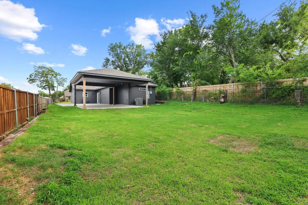 709 Martin Luther King Street Denison TX 75020