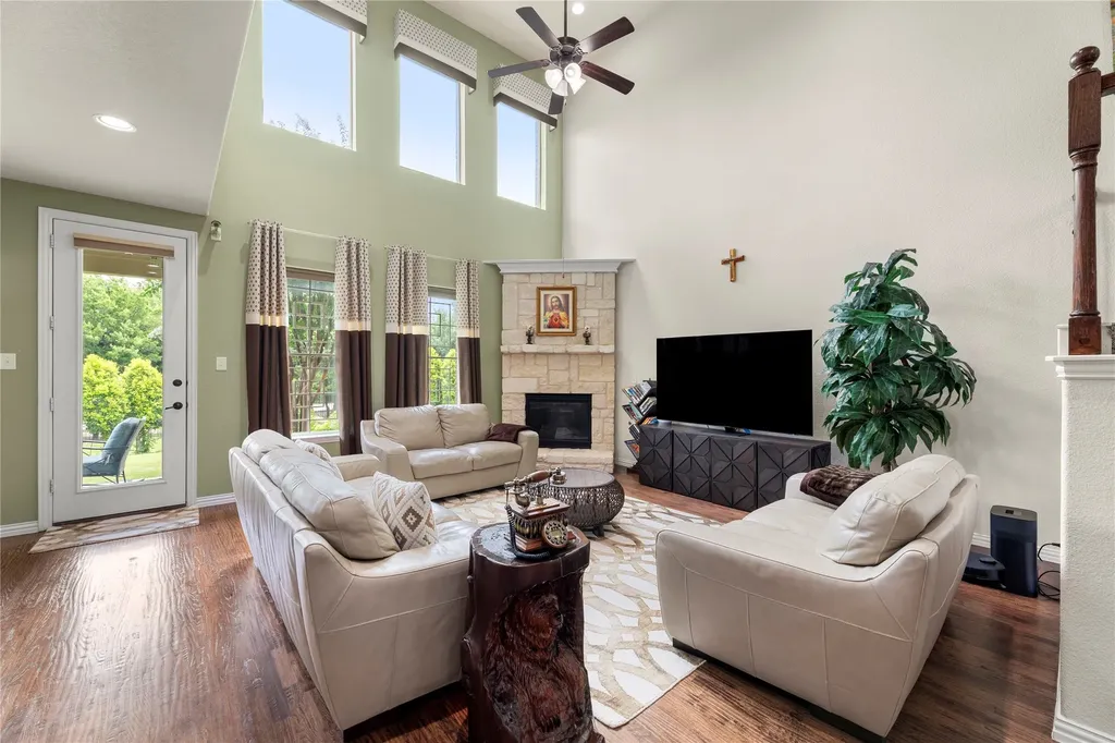 306 Waterford Lane Sunnyvale TX 75182
