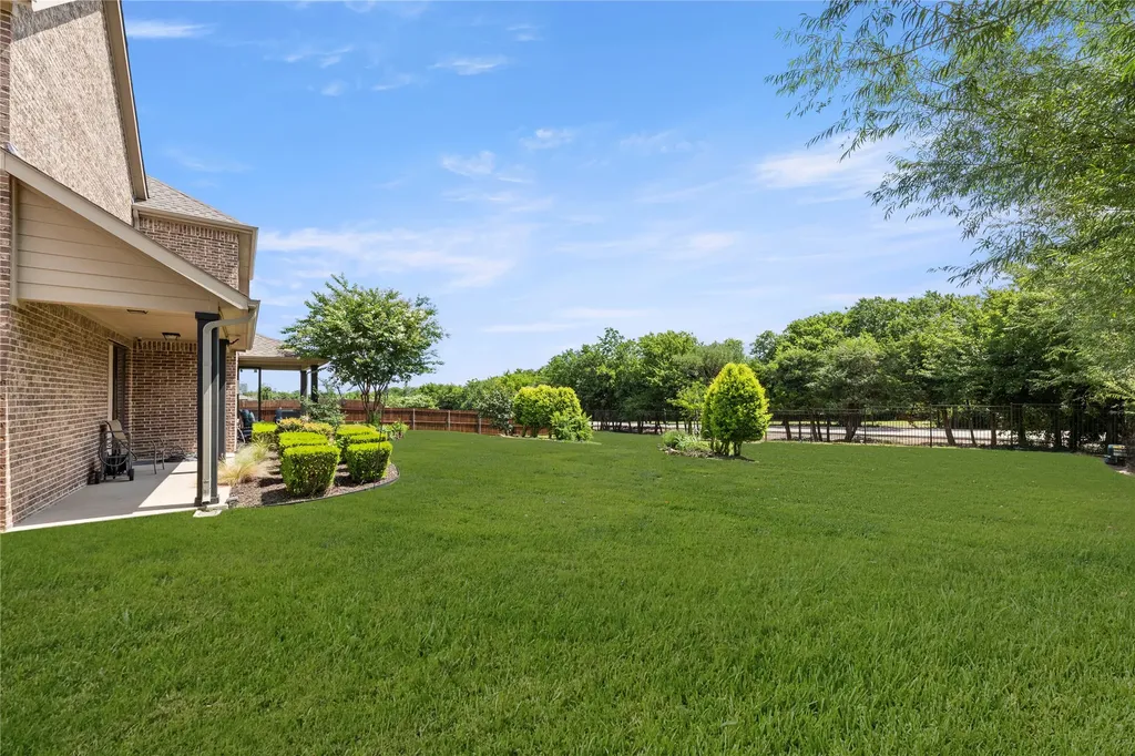 306 Waterford Lane Sunnyvale TX 75182