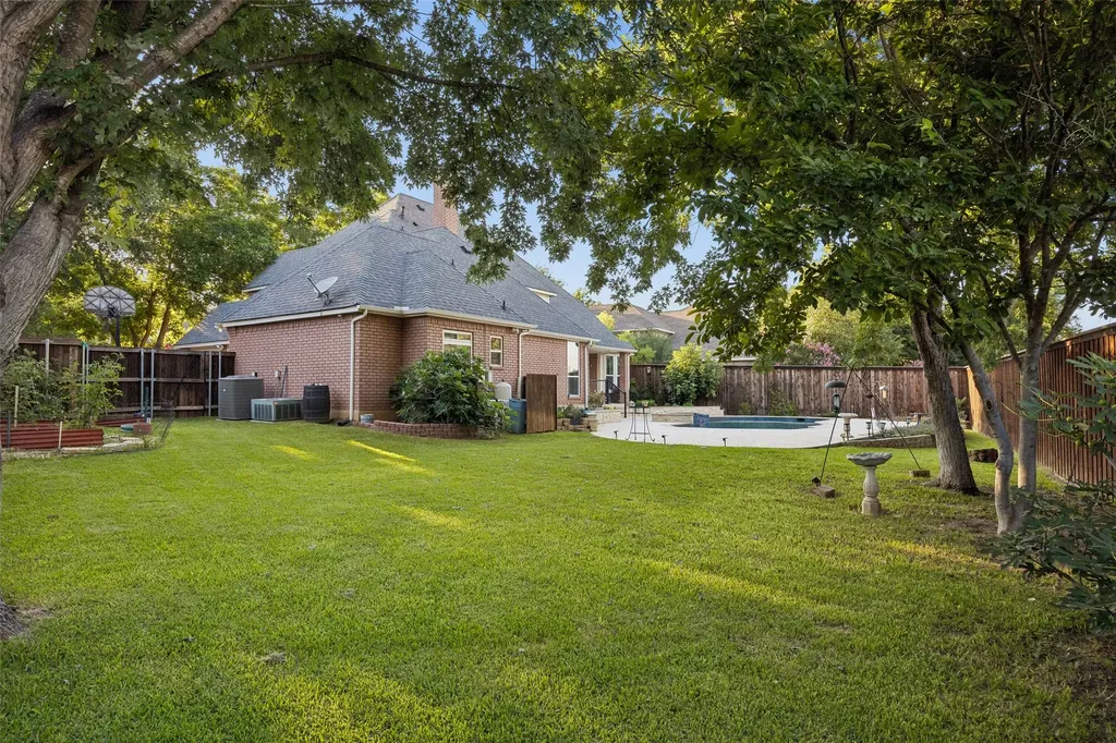 5617 Hunterwood Lane Arlington TX 76017