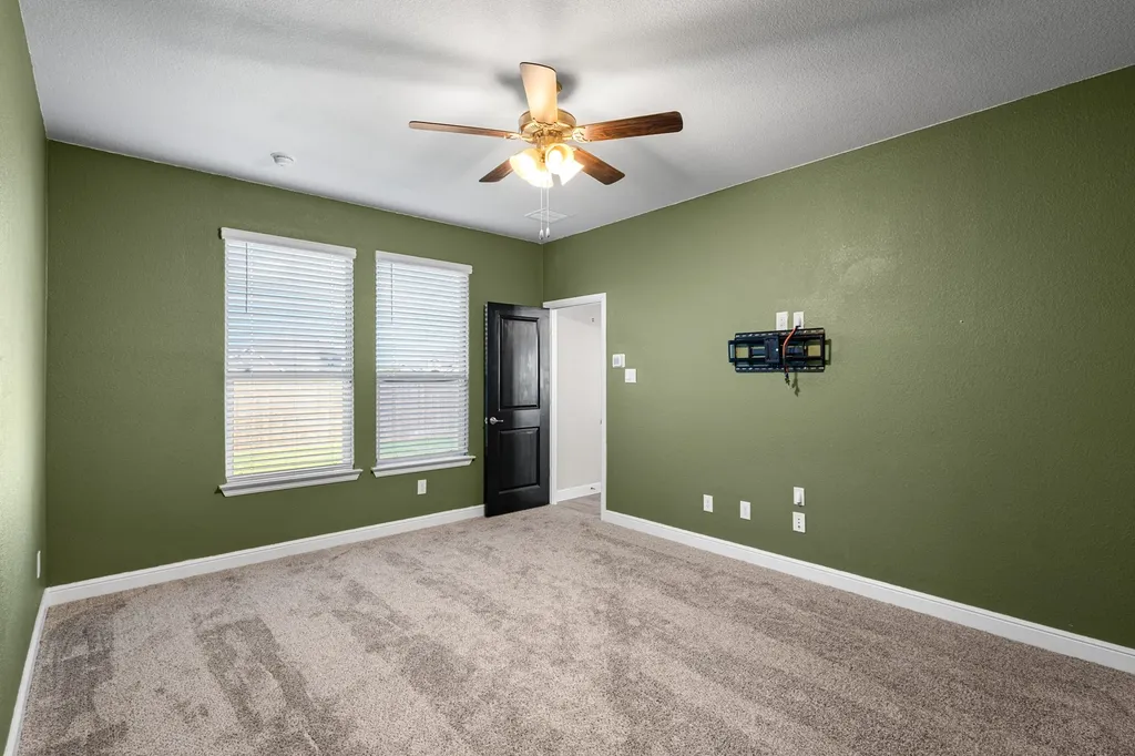 179 Dogwood Avenue Rhome TX 76078