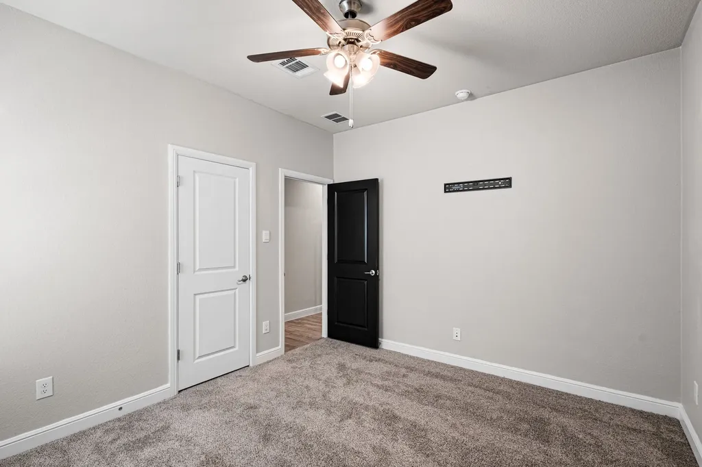 179 Dogwood Avenue Rhome TX 76078