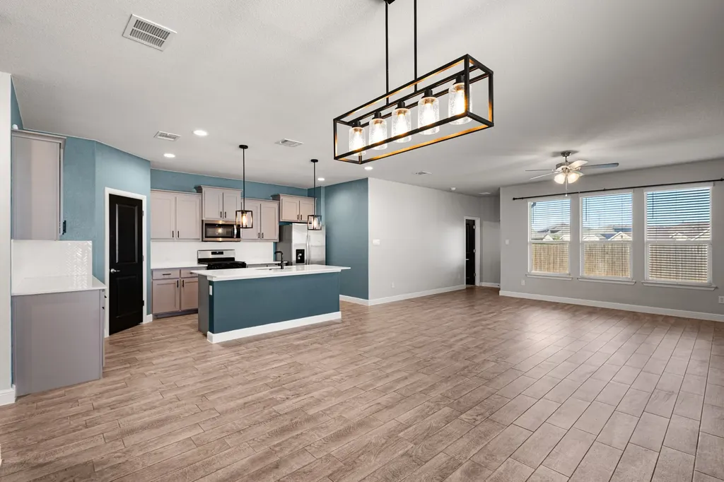 179 Dogwood Avenue Rhome TX 76078