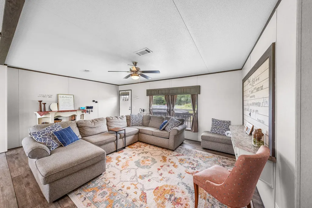2871 County Road 1076 Celeste TX 75423