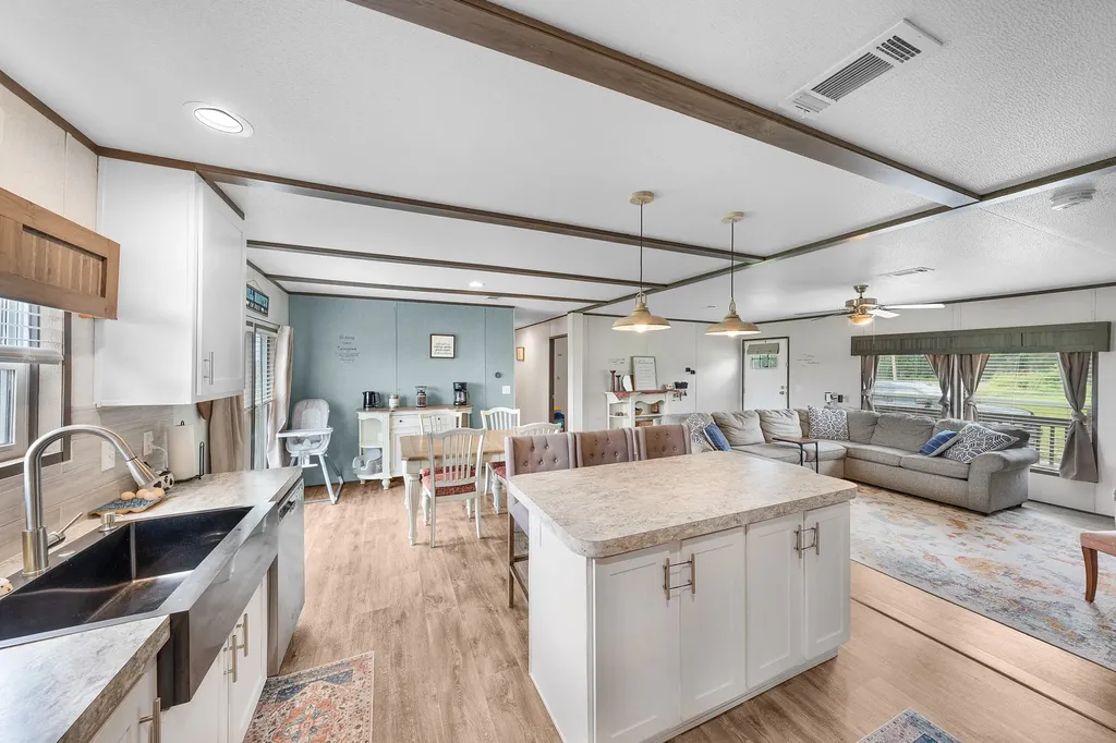2871 County Road 1076 Celeste TX 75423