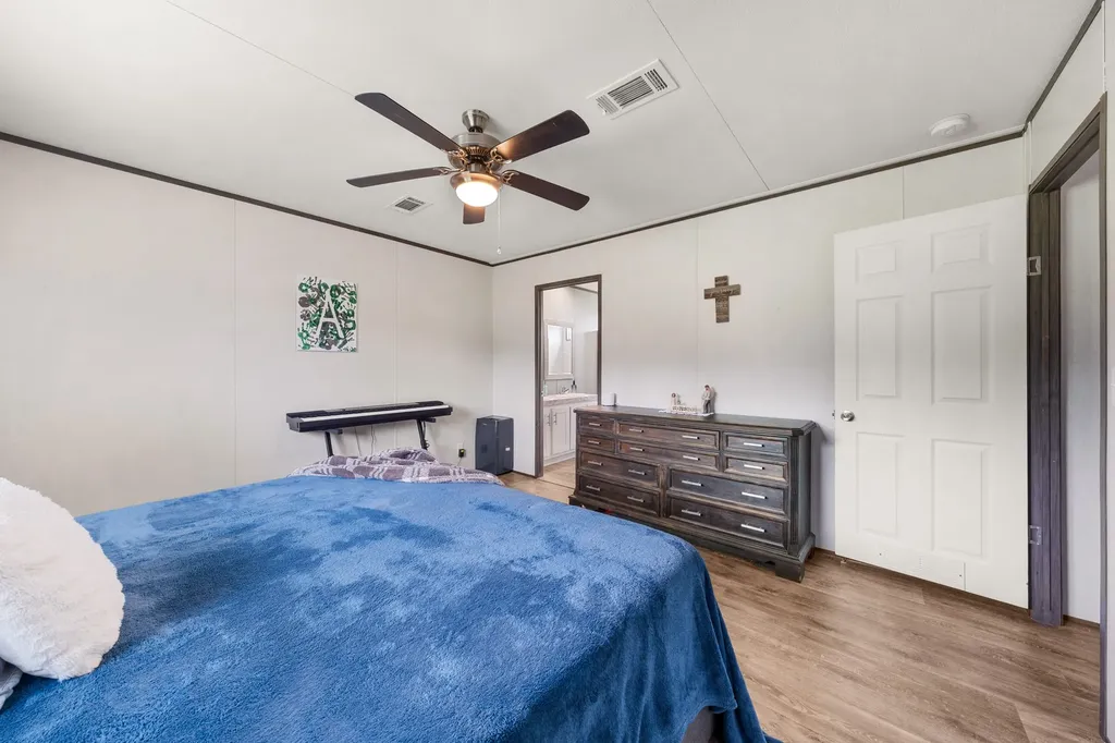 2871 County Road 1076 Celeste TX 75423