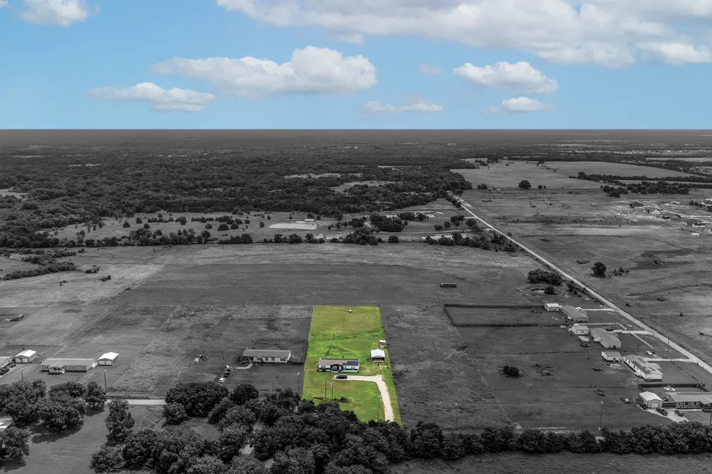 2871 County Road 1076 Celeste TX 75423