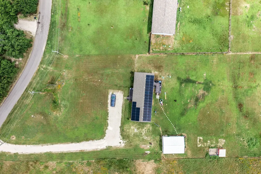 2871 County Road 1076 Celeste TX 75423