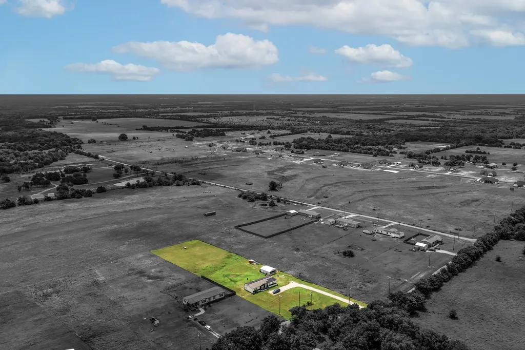 2871 County Road 1076 Celeste TX 75423
