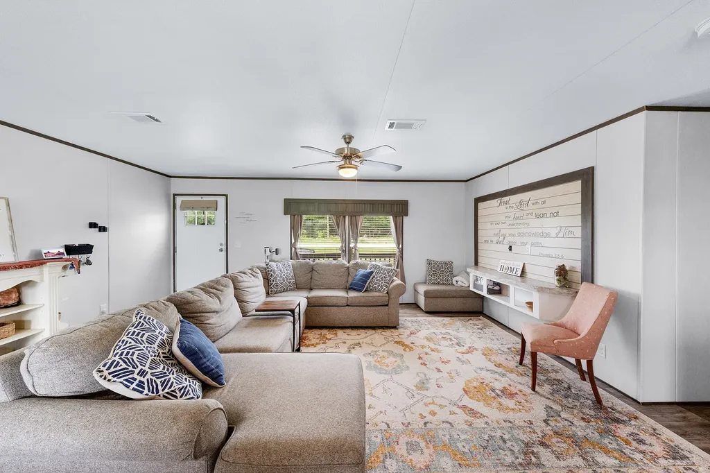 2871 County Road 1076 Celeste TX 75423