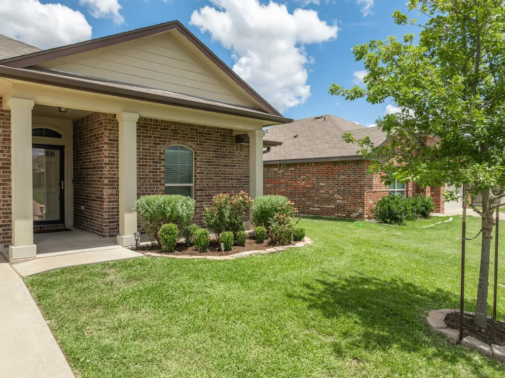 3004 Keathley Drive Lorena TX 76655