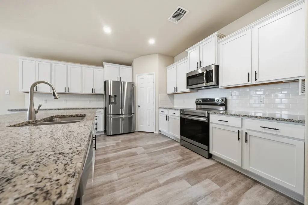 3004 Keathley Drive Lorena TX 76655