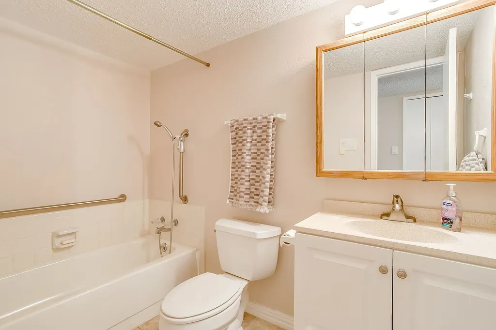 6820 Glenwood Drive North Richland Hills TX 76182