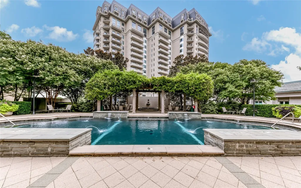 3401 Lee Parkway Dallas TX 75219