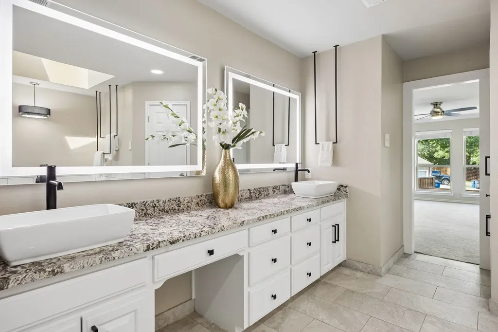 10811 Stone Canyon Place Dallas TX 75230