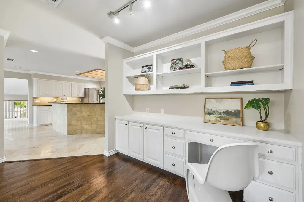 10811 Stone Canyon Place Dallas TX 75230