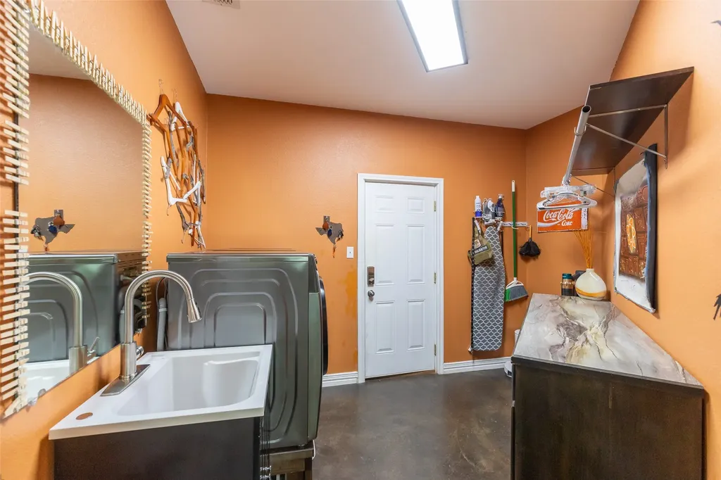 218 County Road 256 Abilene TX 79606