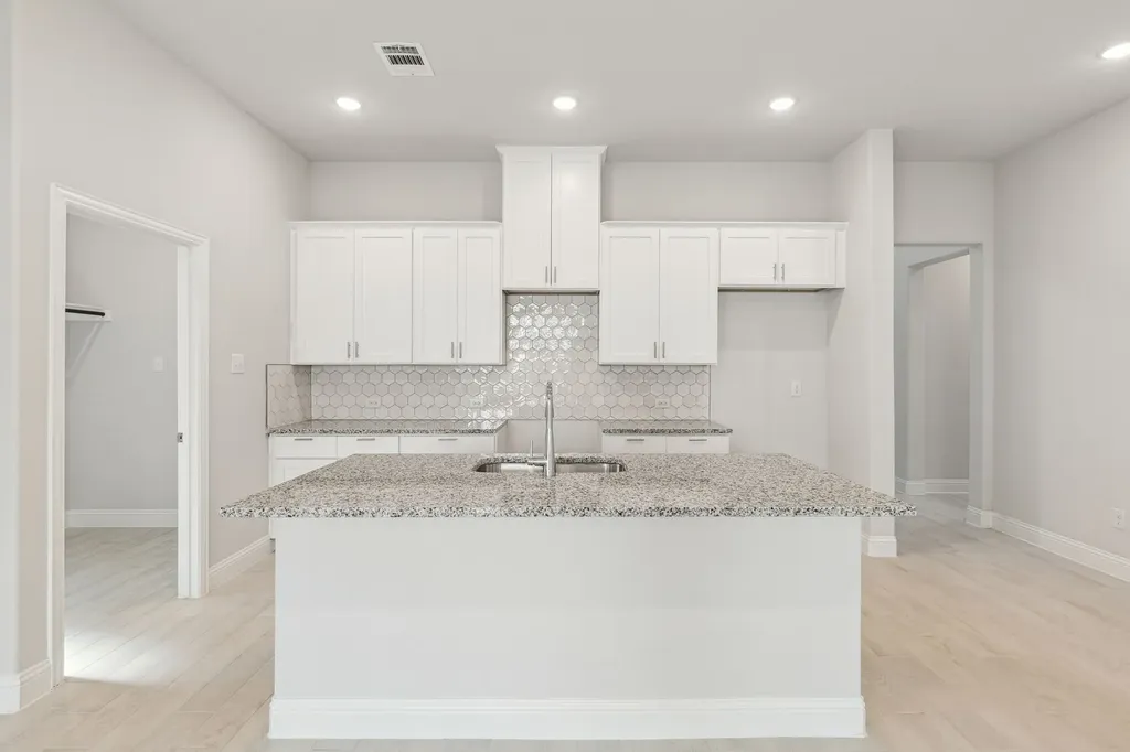 517 Hoot Owl Hill Weston TX 75009