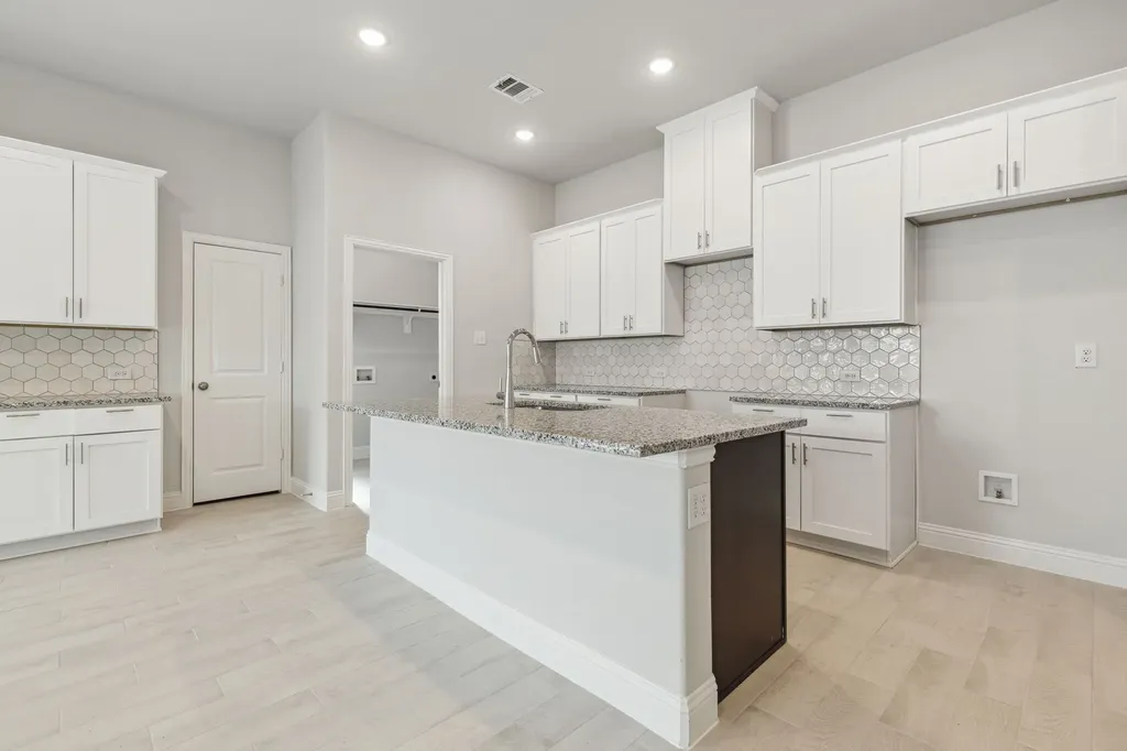 517 Hoot Owl Hill Weston TX 75009