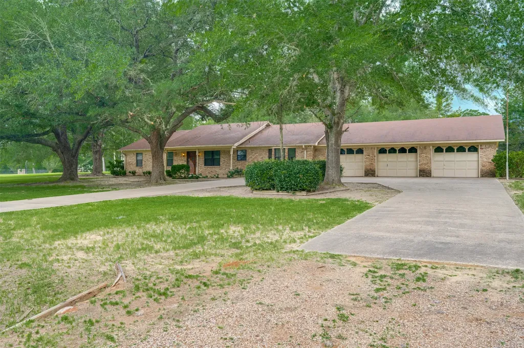 8798 Hill N Dale Road Tyler TX 75709