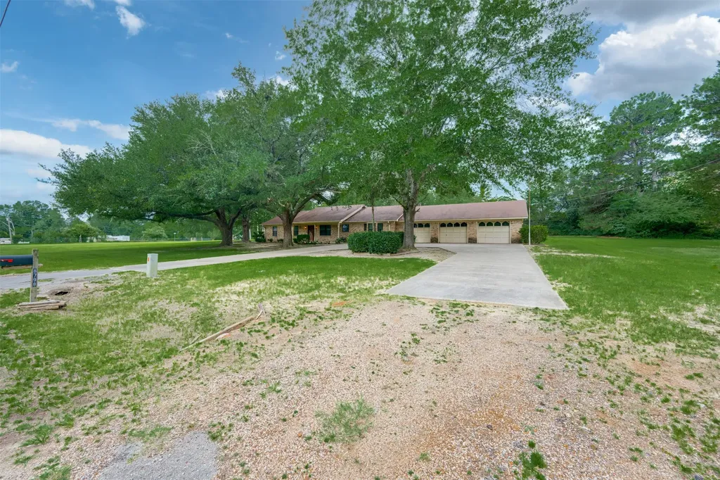 8798 Hill N Dale Road Tyler TX 75709