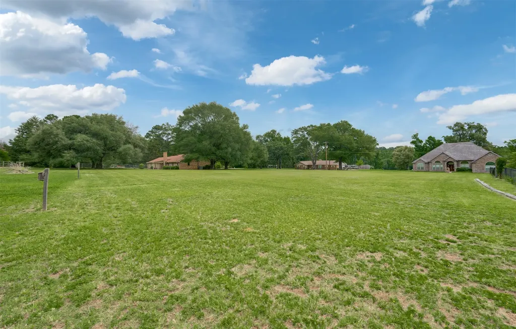 8798 Hill N Dale Road Tyler TX 75709