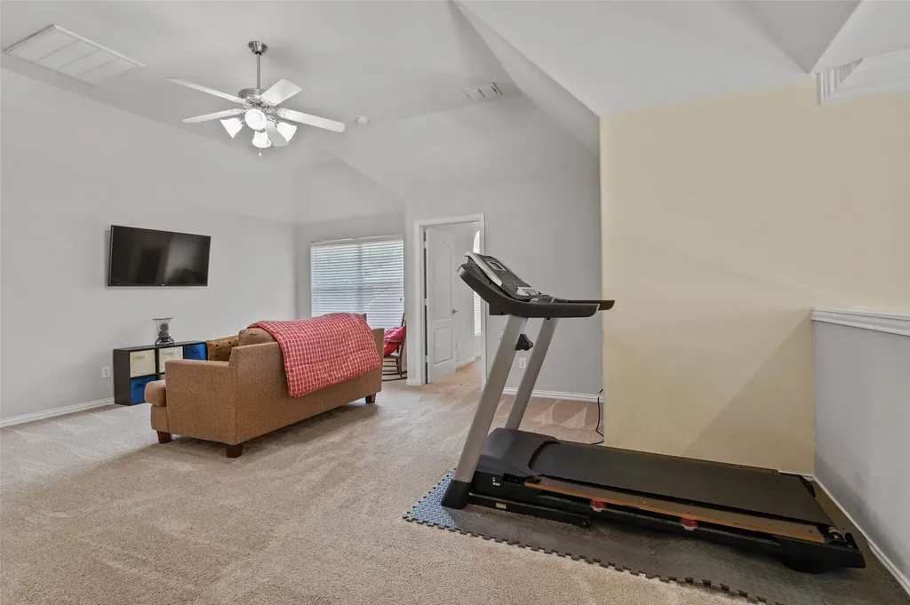 1100 Durango Circle Shady Shores TX 76208