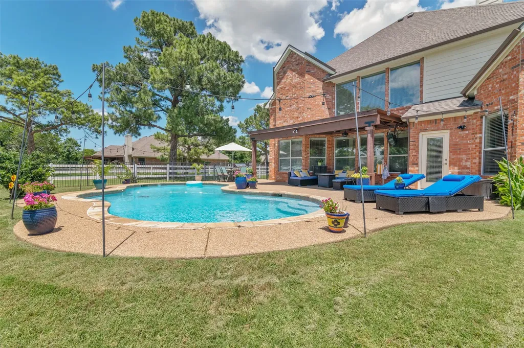 1100 Durango Circle Shady Shores TX 76208