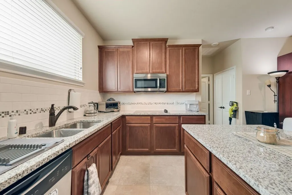 3318 Rosewood Lane Sachse TX 75048