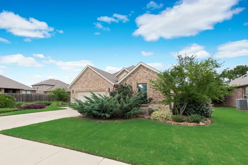 3318 Rosewood Lane Sachse TX 75048