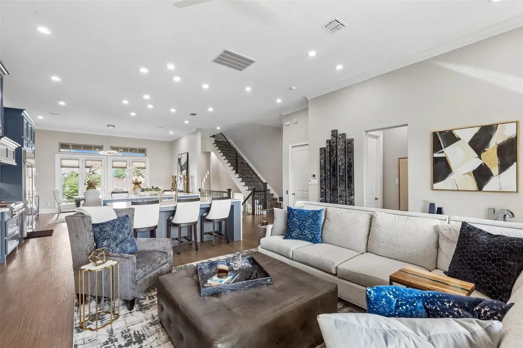 4765 Cloudcroft Lane Irving TX 75038