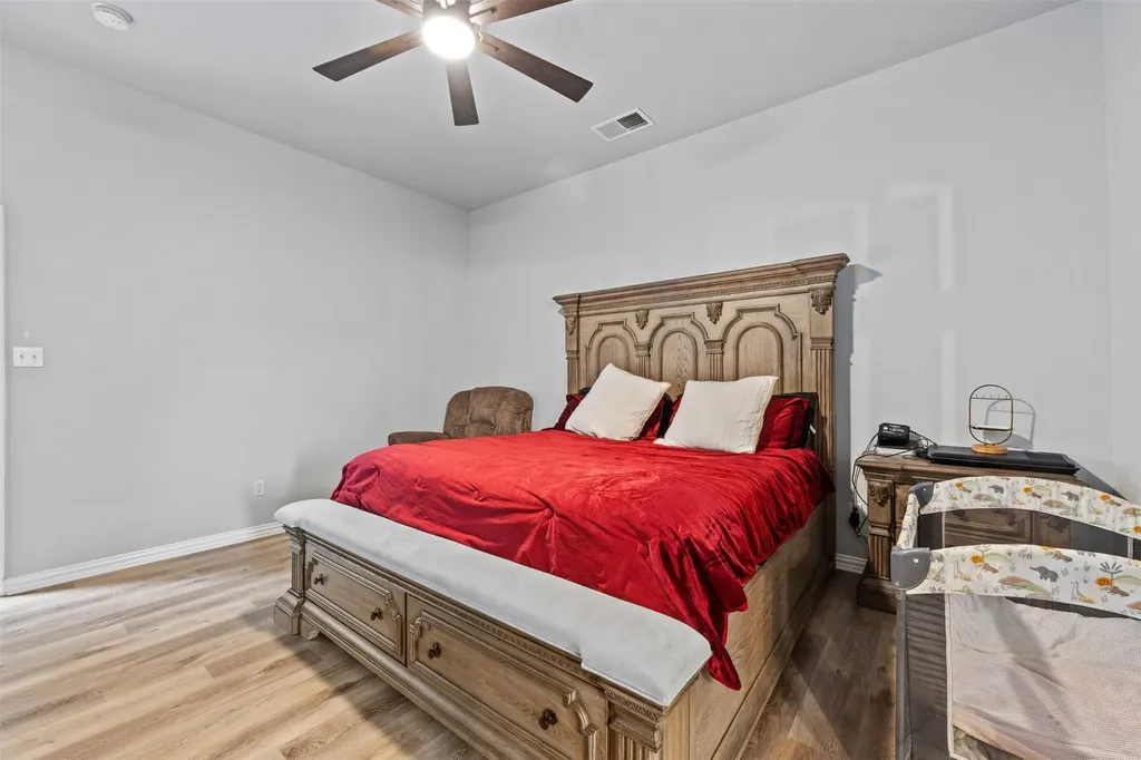 3909 Timbercrest Drive E Burleson TX 76028