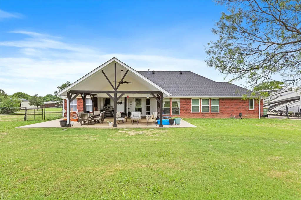 3909 Timbercrest Drive E Burleson TX 76028