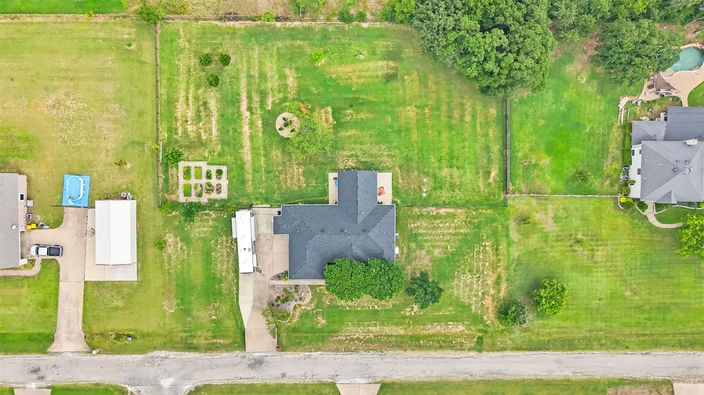 3909 Timbercrest Drive E Burleson TX 76028