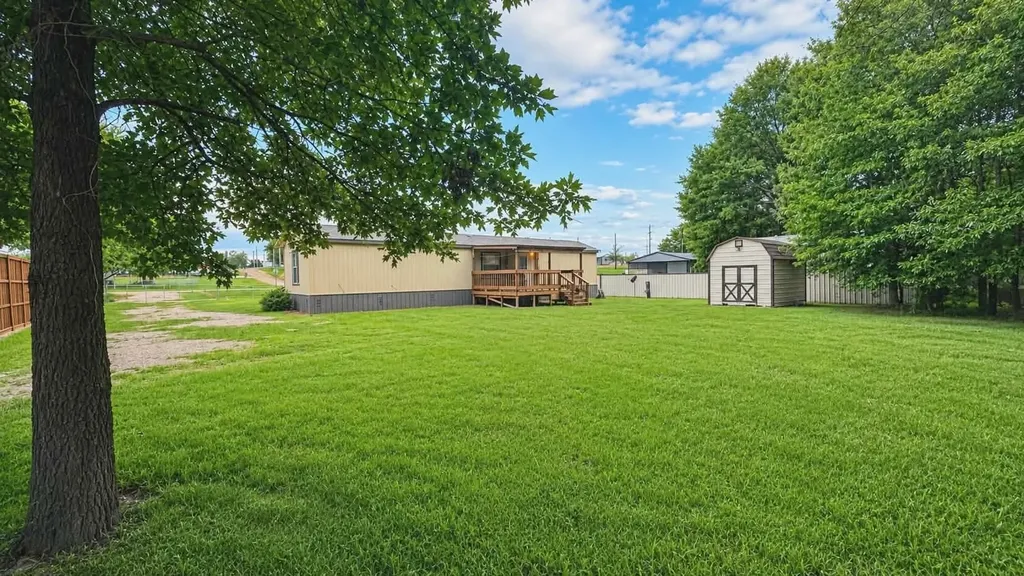 741 Waterfront Row Quitman TX 75783