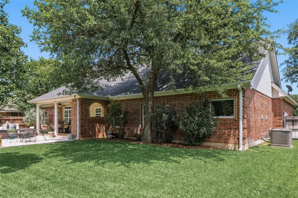 118 Rainbow Drive Early TX 76802