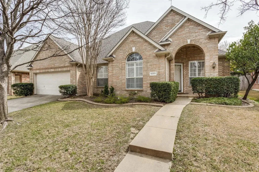 5233 Stone Brooke Crossing Mckinney TX 75072