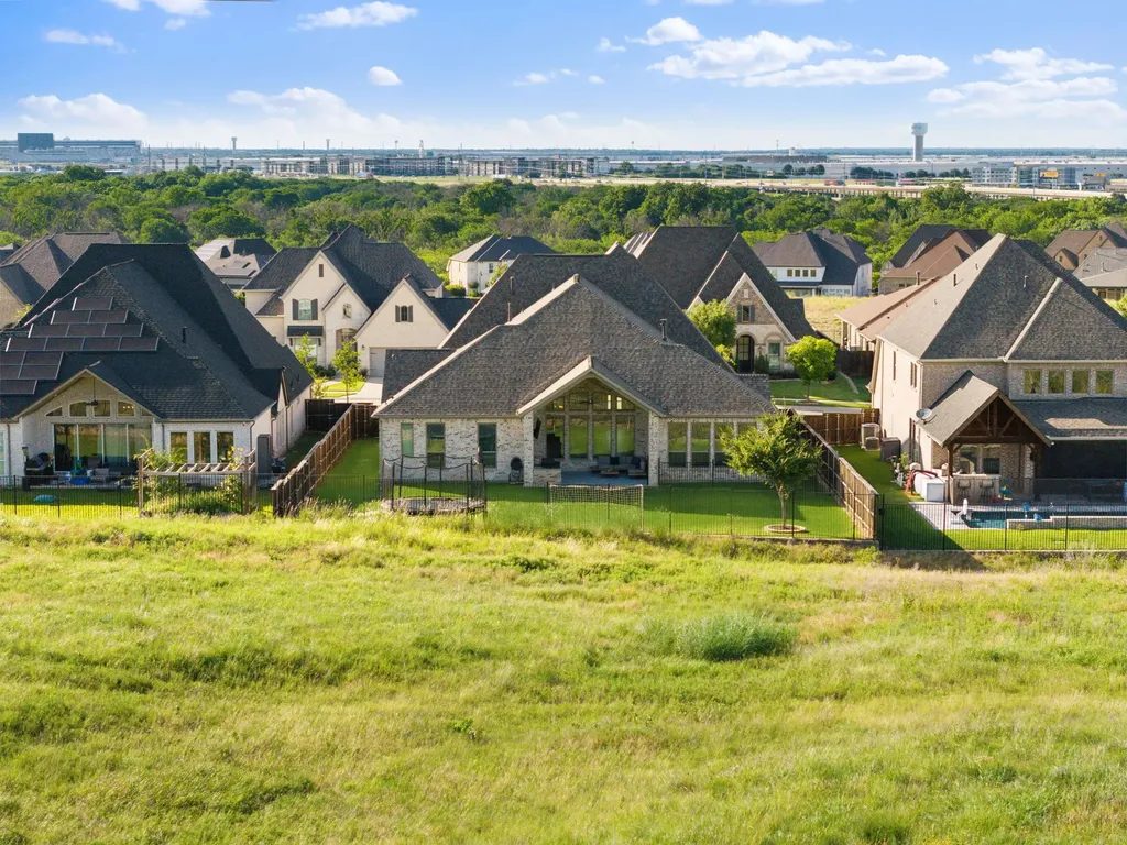 996 Myers Park Trail Roanoke TX 76262
