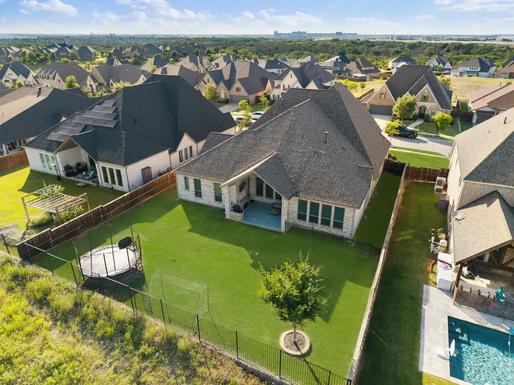 996 Myers Park Trail Roanoke TX 76262