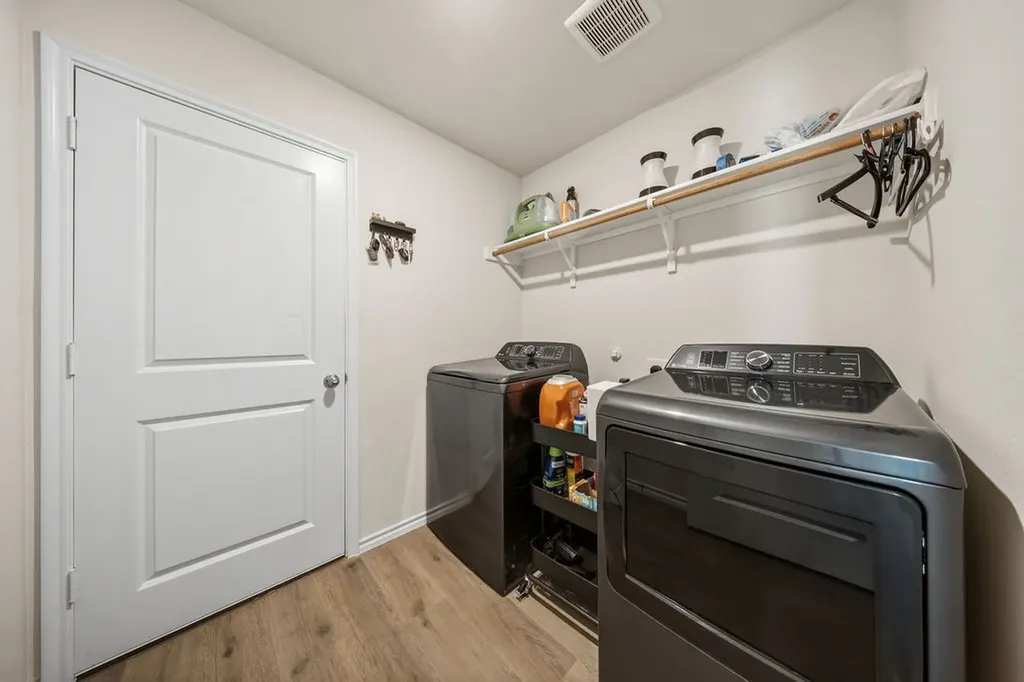 206 Nokota Drive Leonard TX 75452