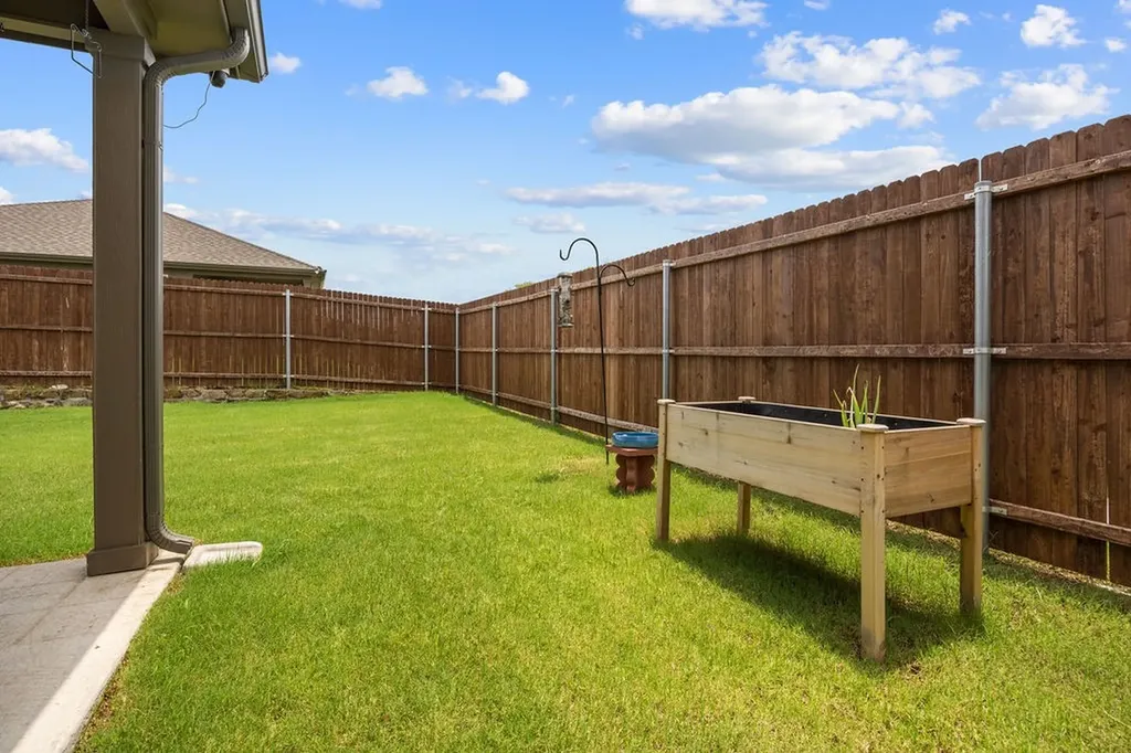 206 Nokota Drive Leonard TX 75452