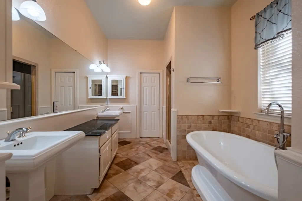 240 Timberleaf Drive Double Oak TX 75077