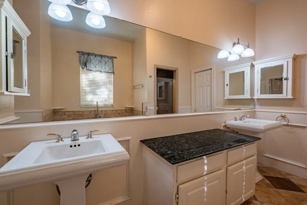 240 Timberleaf Drive Double Oak TX 75077