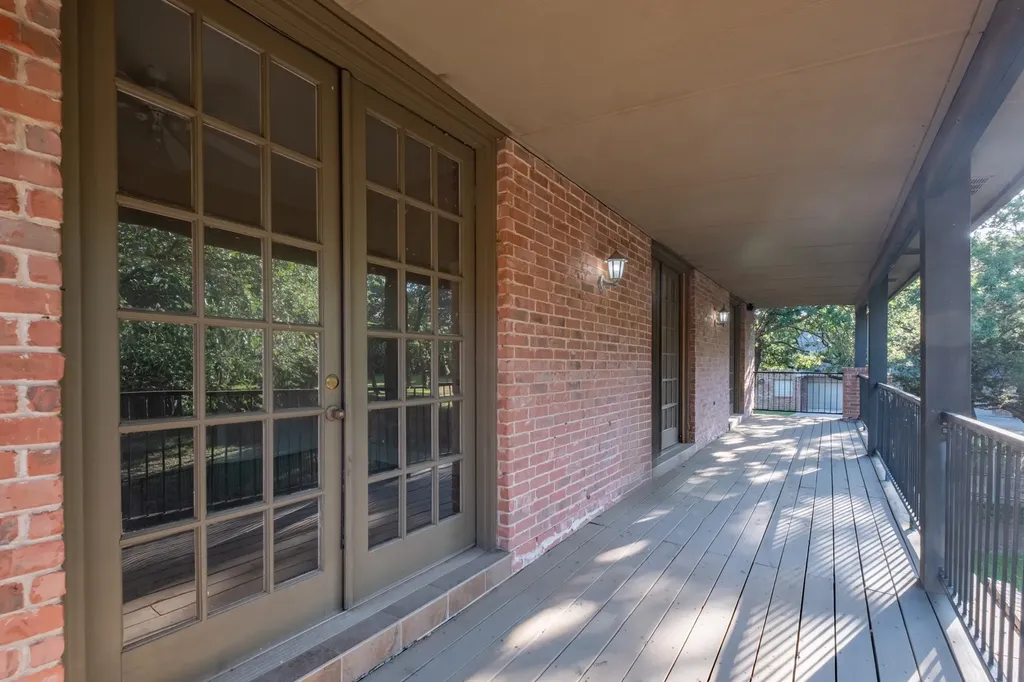 240 Timberleaf Drive Double Oak TX 75077