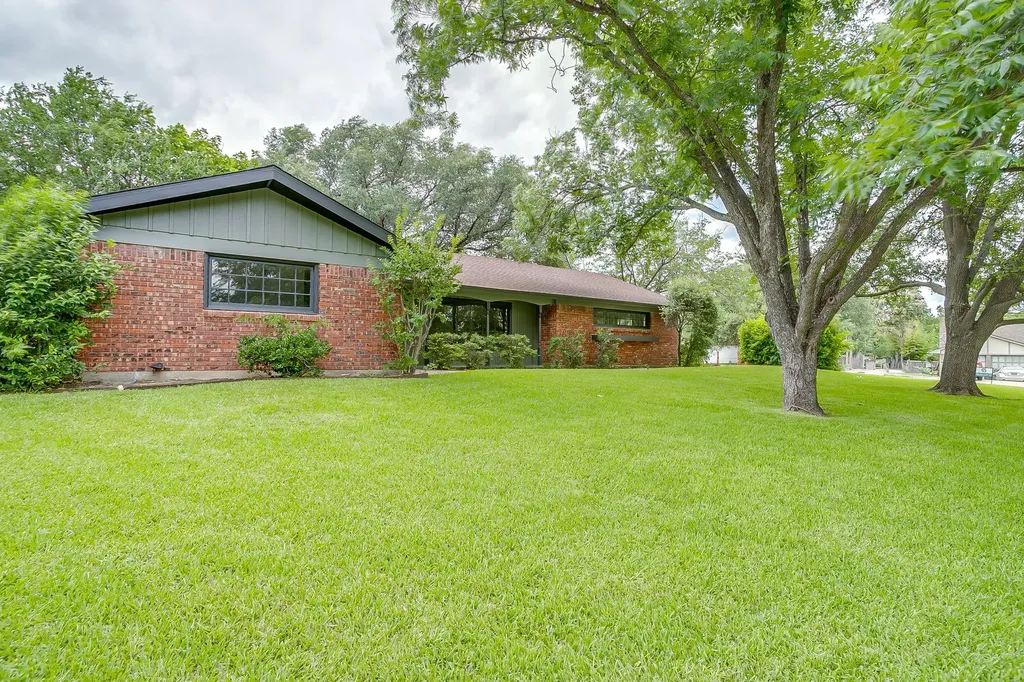 6900 Culver Avenue Fort Worth TX 76116